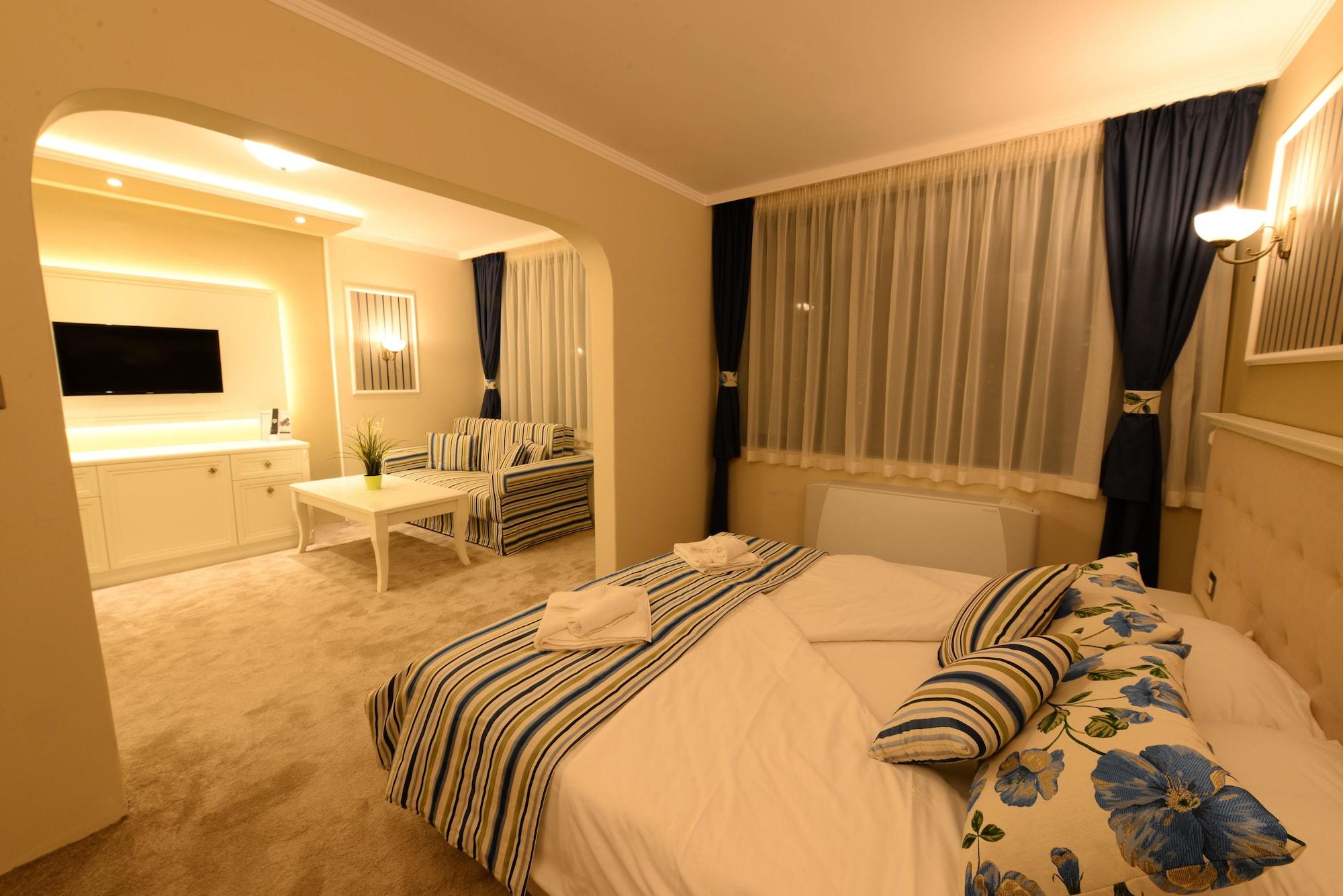 Park Hotel Raya Garden - Free Parking Велико-Тирново Екстер'єр фото