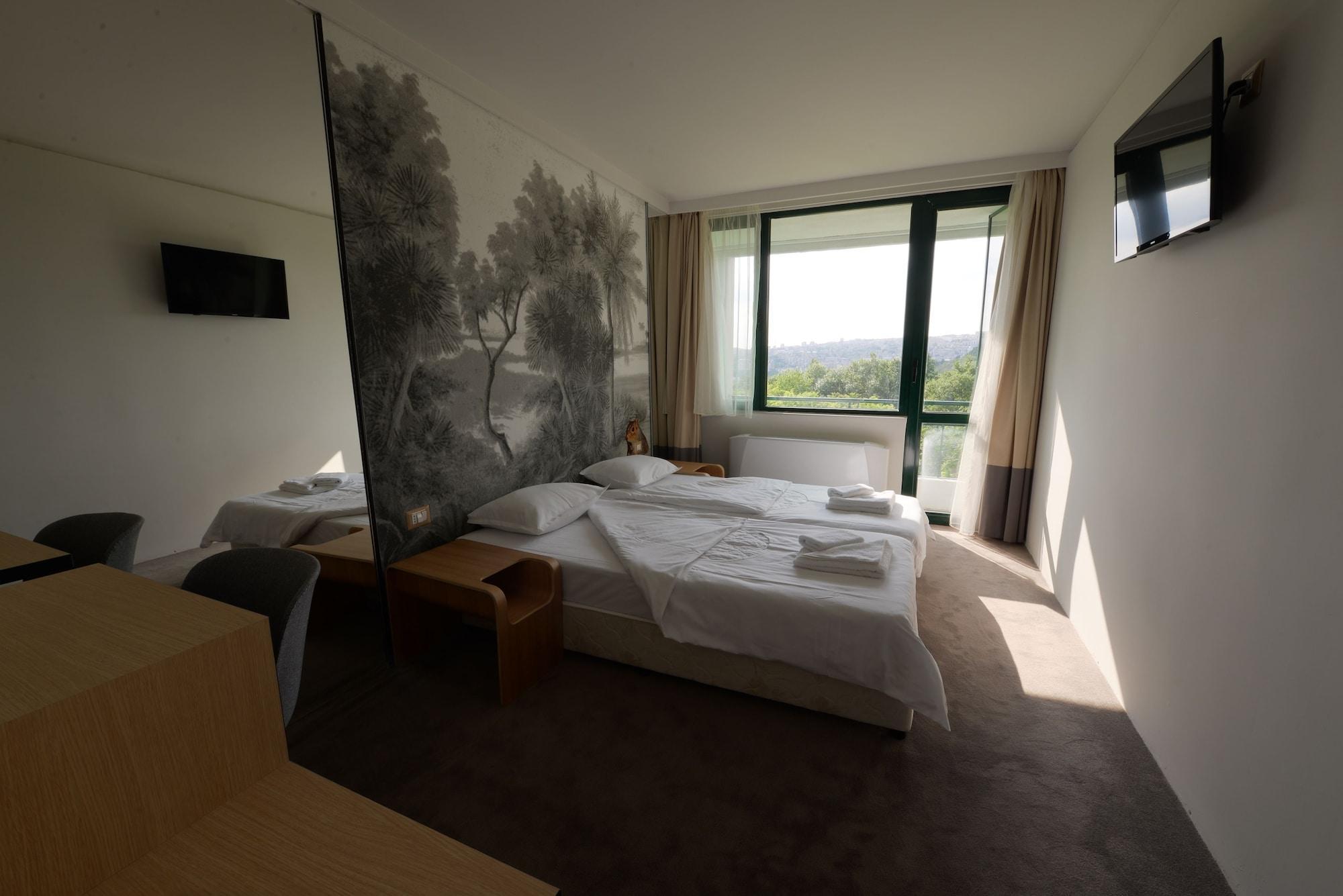 Park Hotel Raya Garden - Free Parking Велико-Тирново Екстер'єр фото