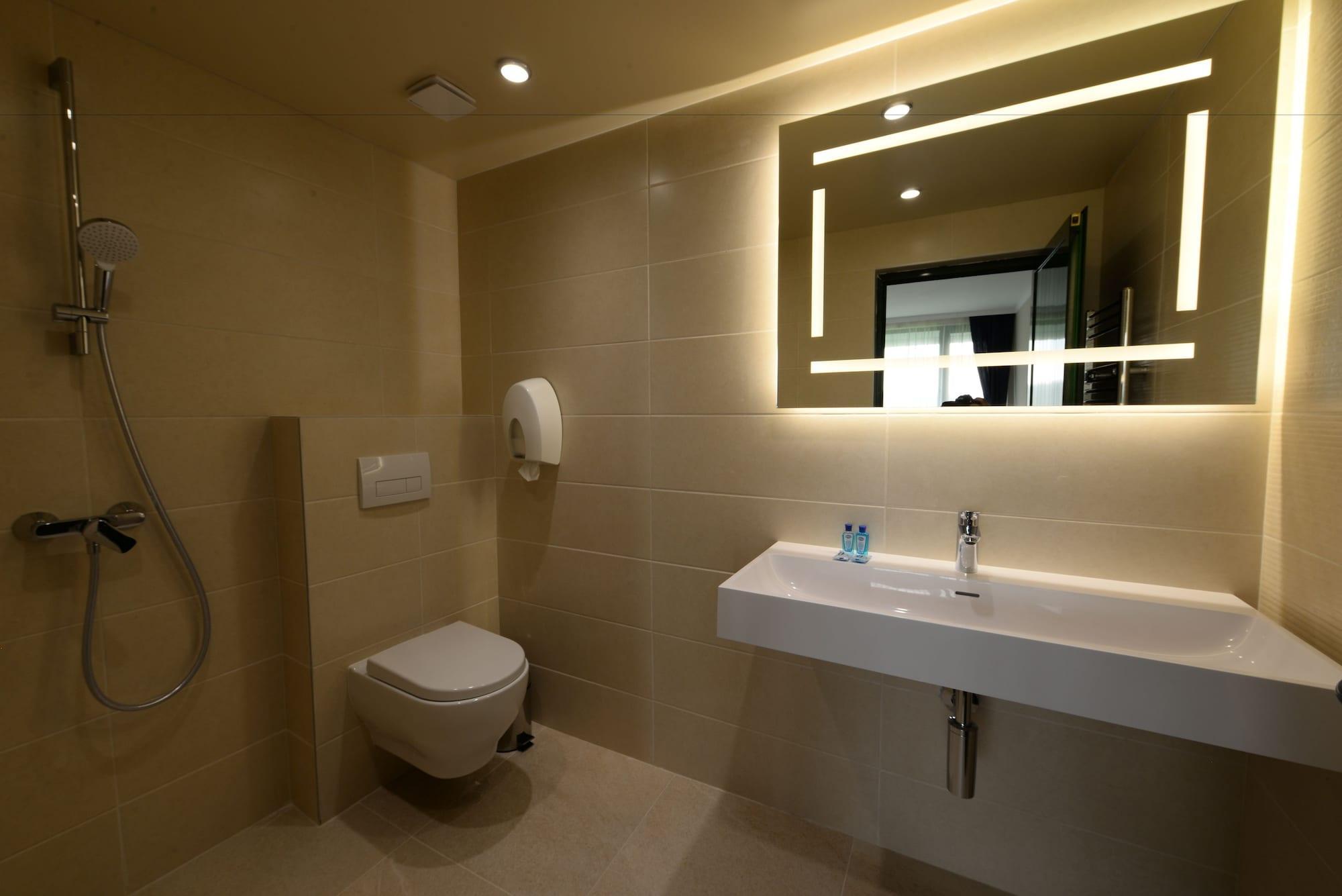 Park Hotel Raya Garden - Free Parking Велико-Тирново Екстер'єр фото