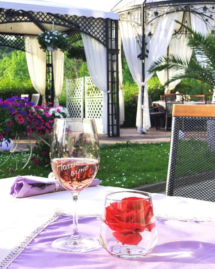 Park Hotel Raya Garden - Free Parking Велико-Тирново Екстер'єр фото